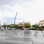 Spacious 2 Bedroom Near Mall -internet 1gbps Διαμέρισμα *