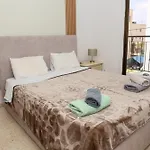 Spacious 2 Bedroom Near Mall -internet 1gbps * Paphos