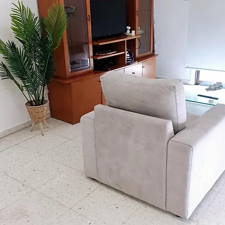 Spacious 2 Bedroom Near Mall -internet 1gbps *