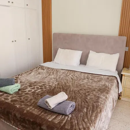Spacious 2 Bedroom Near Mall -internet 1gbps Διαμέρισμα Πάφος