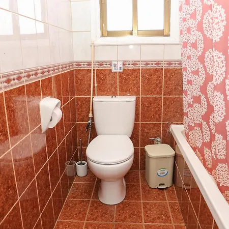 Διαμέρισμα Spacious 2 Bedroom Near Mall -internet 1gbps