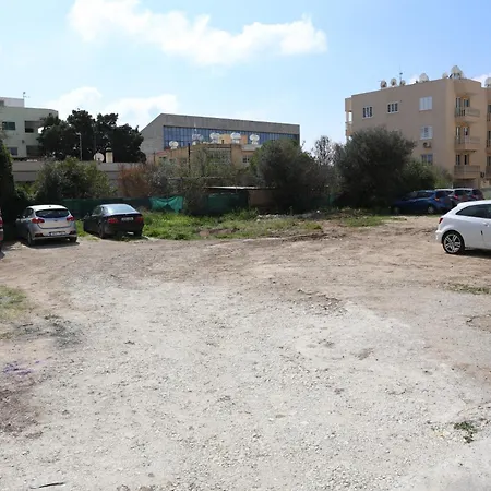 Διαμέρισμα Spacious 2 Bedroom Near Mall -internet 1gbps