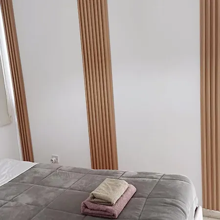 Spacious 2 Bedroom Near Mall -internet 1gbps *