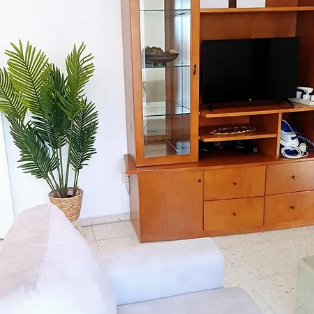 Spacious 2 Bedroom Near Mall -internet 1gbps *