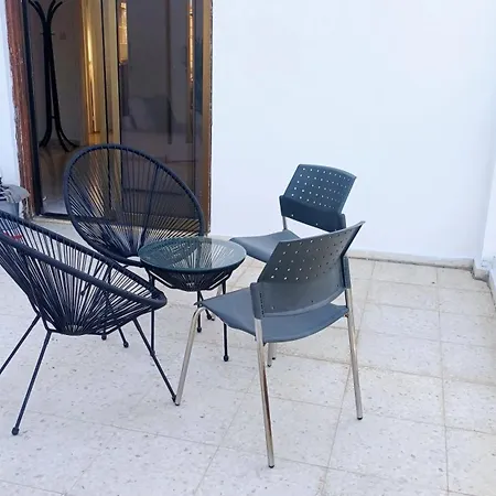 Spacious 2 Bedroom Near Mall -internet 1gbps * Paphos